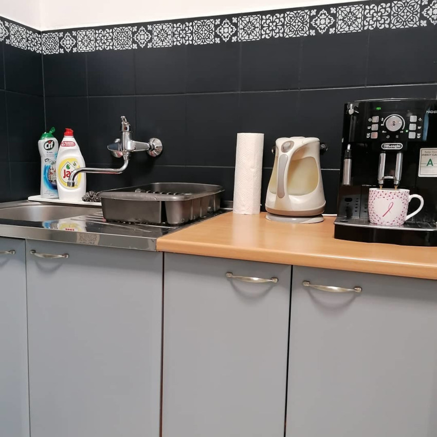 Renovácia starej kuchynskej linky.